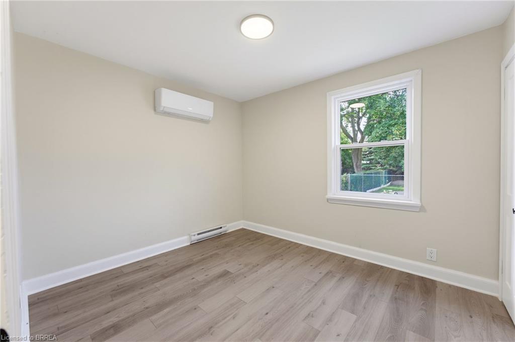 52 Burwell Street Property Photo 8