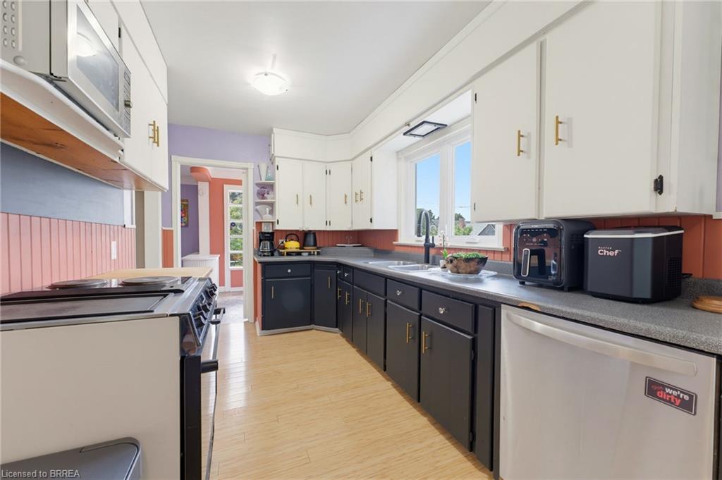 36 Slater Street Property Photo 6
