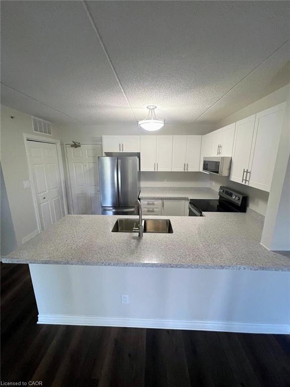 209-2035 Appleby Line Property Photo 2