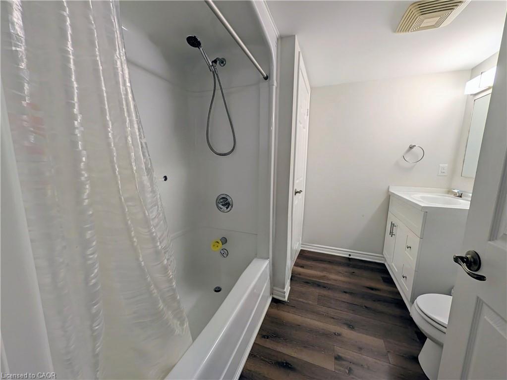 209-2035 Appleby Line Property Photo 9