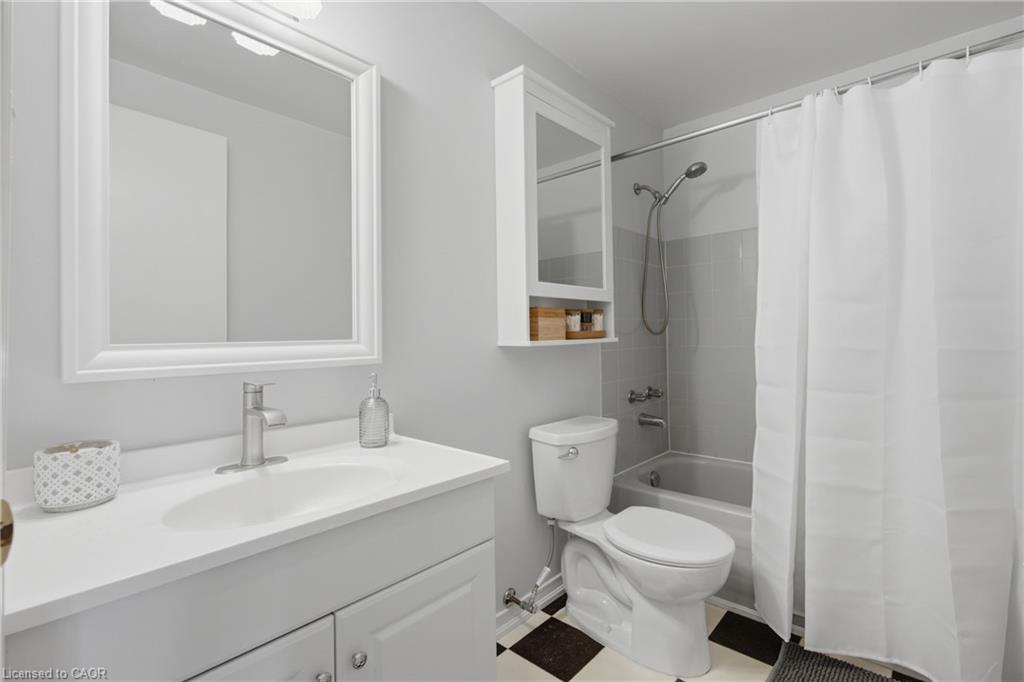 46-386 Highland Road W Property Photo 17