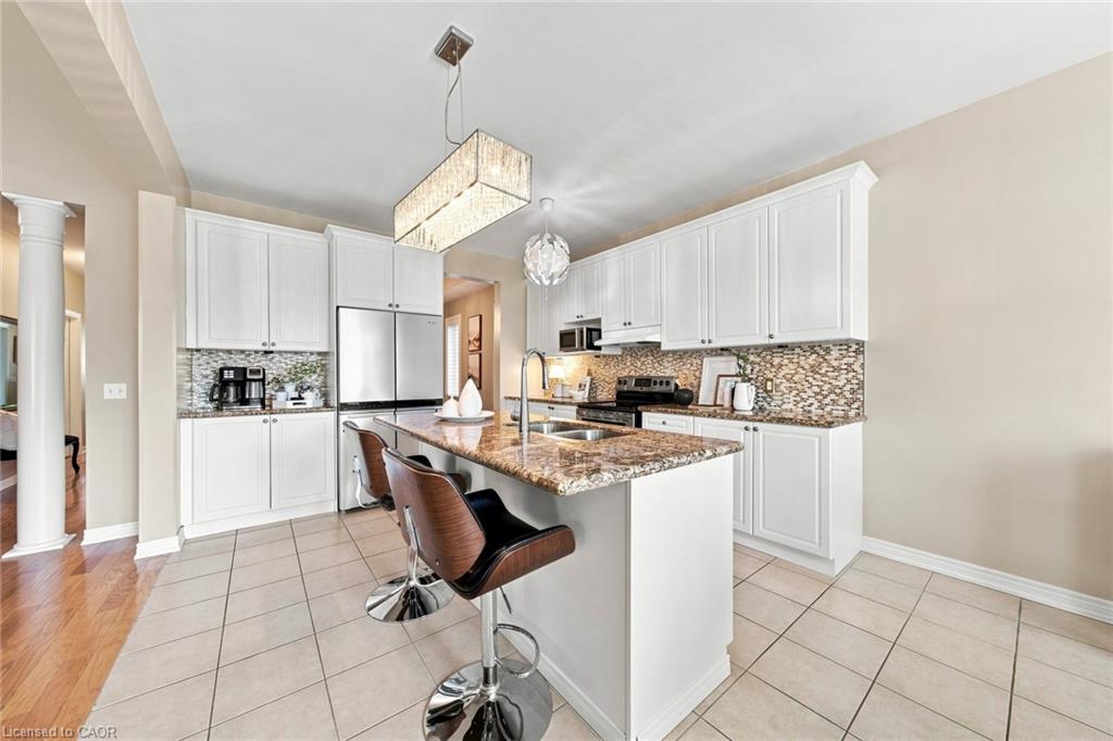 8971 Tristar Crescent Property Photo 4