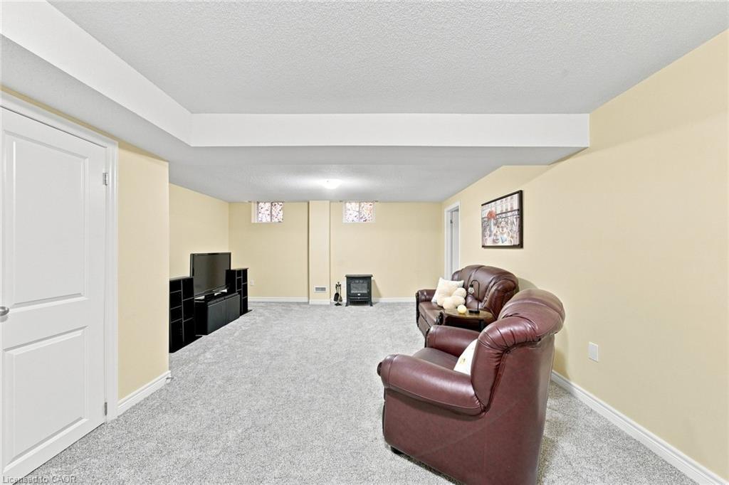 8971 Tristar Crescent Property Photo 31
