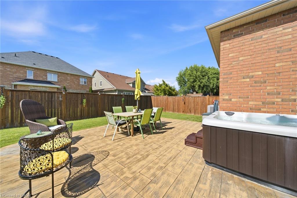 8971 Tristar Crescent Property Photo 41
