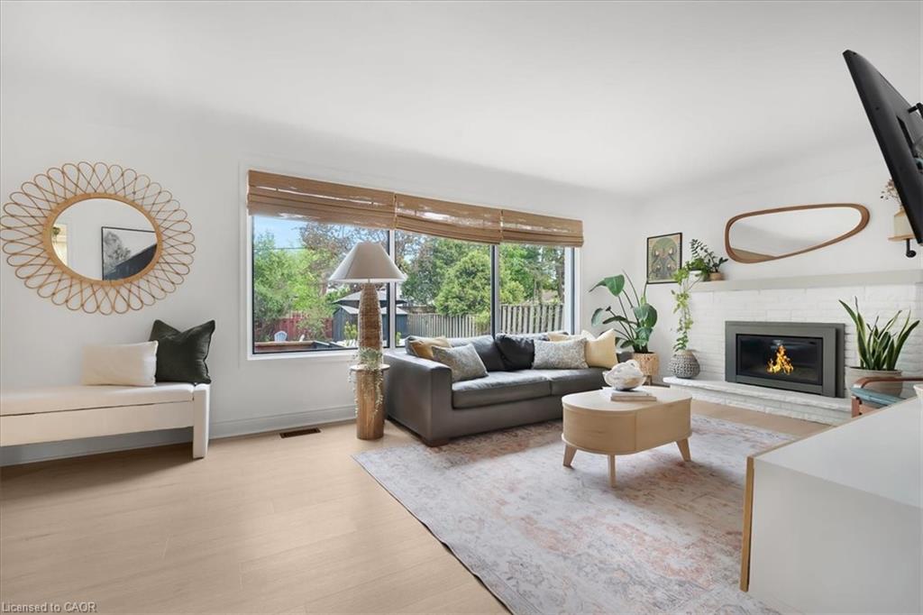 17 Highland Crescent Property Photo 3