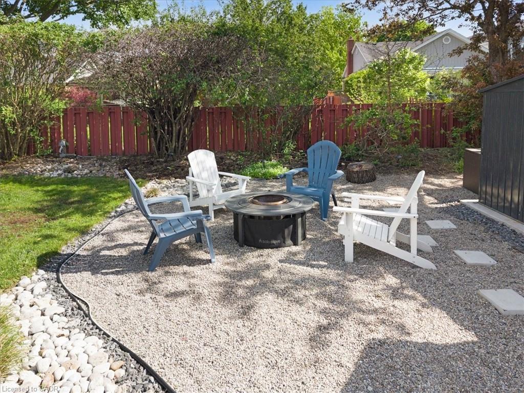 17 Highland Crescent Property Photo 42