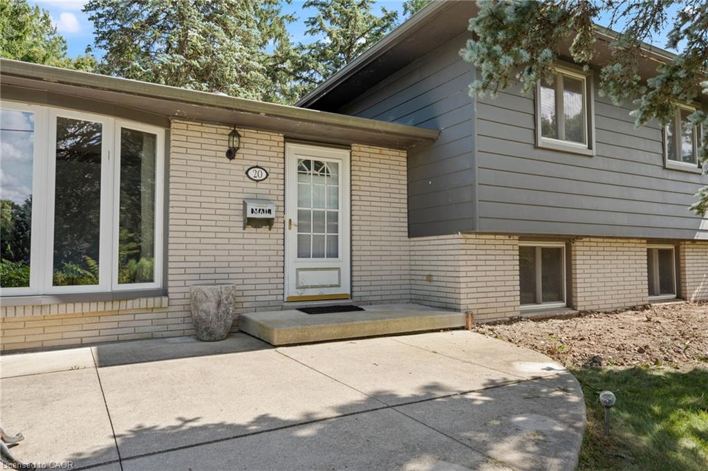 20 Sunset Drive Property Photo 3