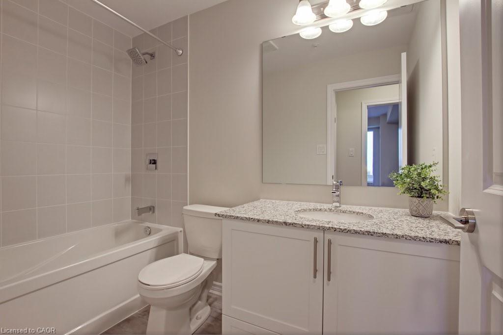 214-150 Oak Park Boulevard Property Photo 7
