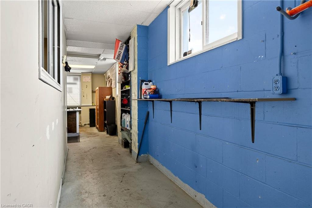 1020 Upper Wellington Street Property Photo 9