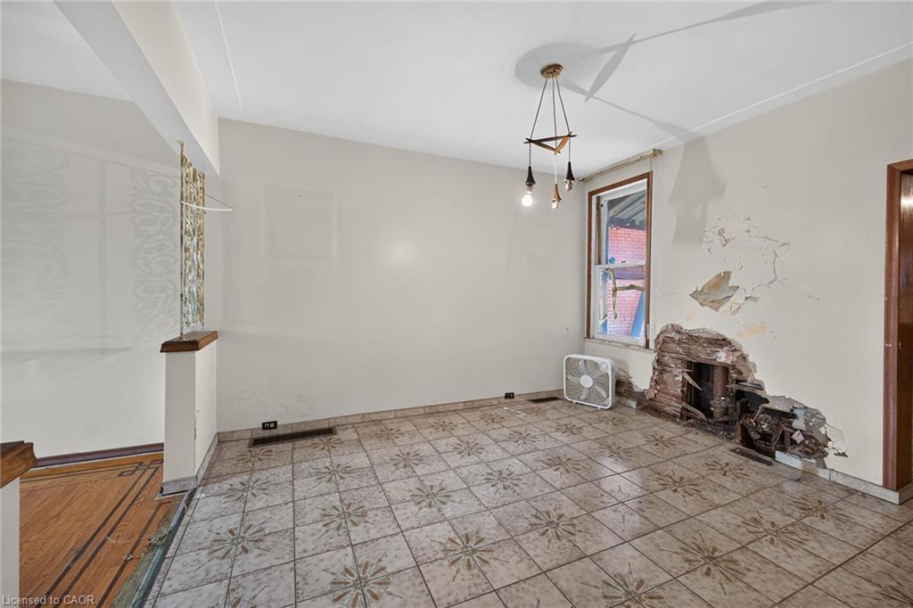 15 Kinrade Avenue Property Photo 8