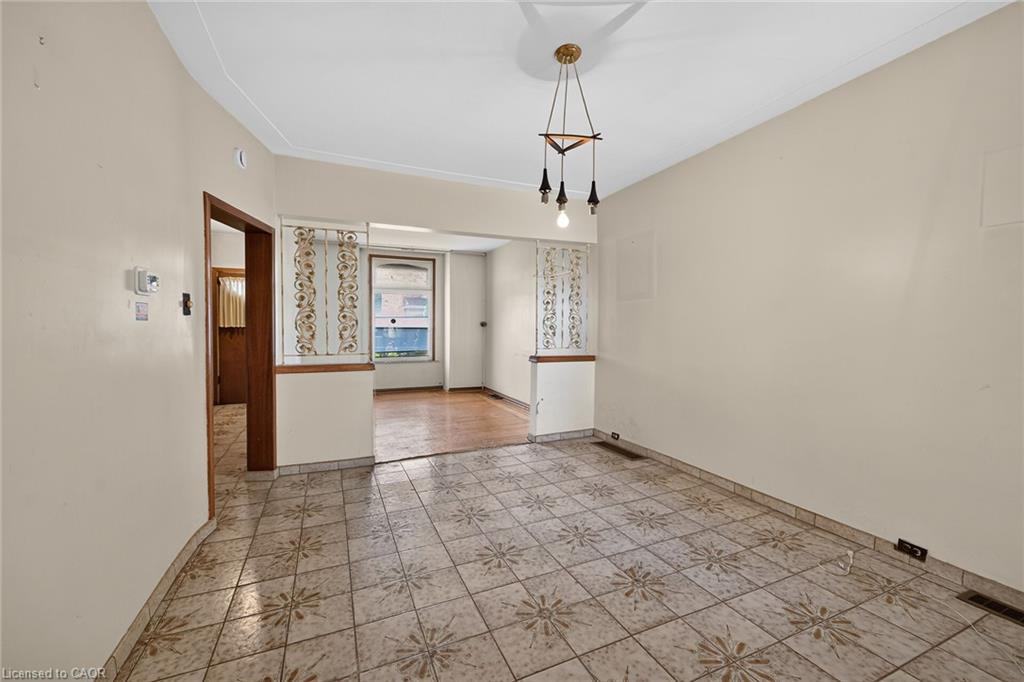 15 Kinrade Avenue Property Photo 10