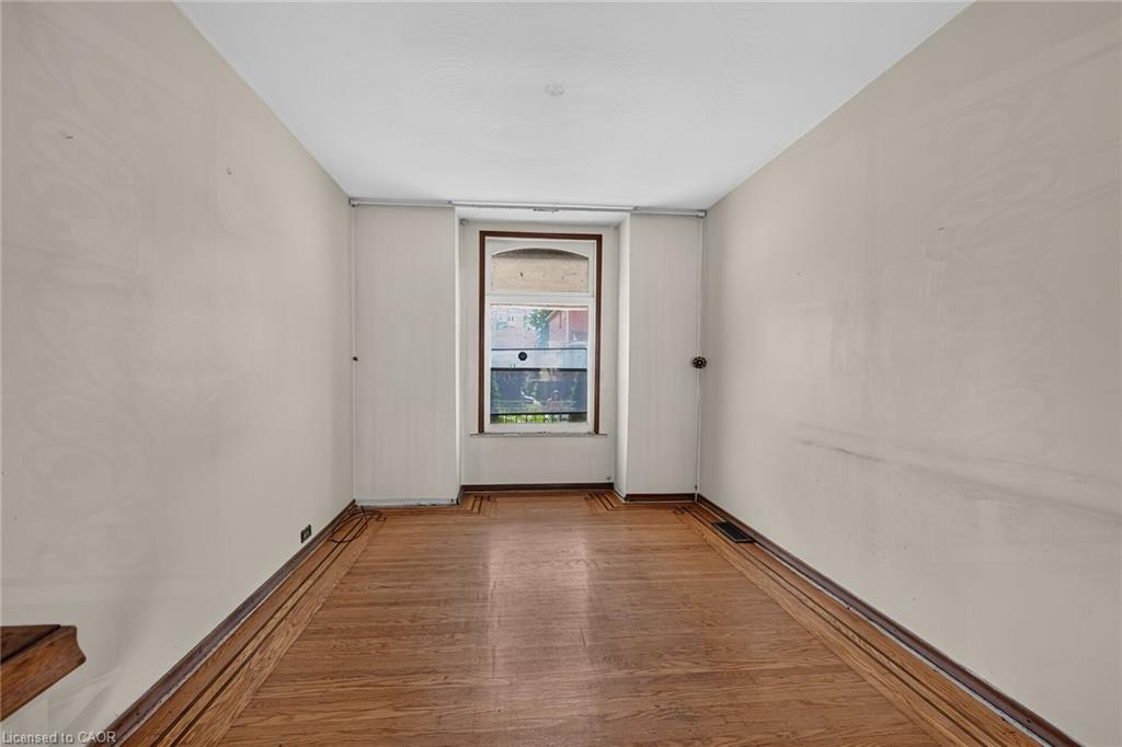 15 Kinrade Avenue Property Photo 11