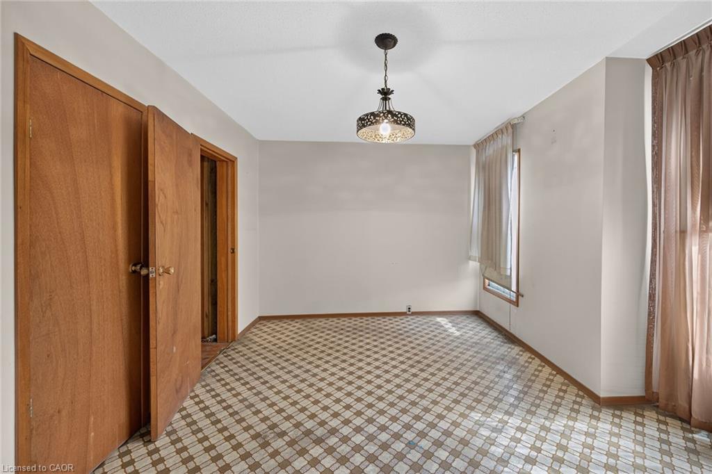 15 Kinrade Avenue Property Photo 18