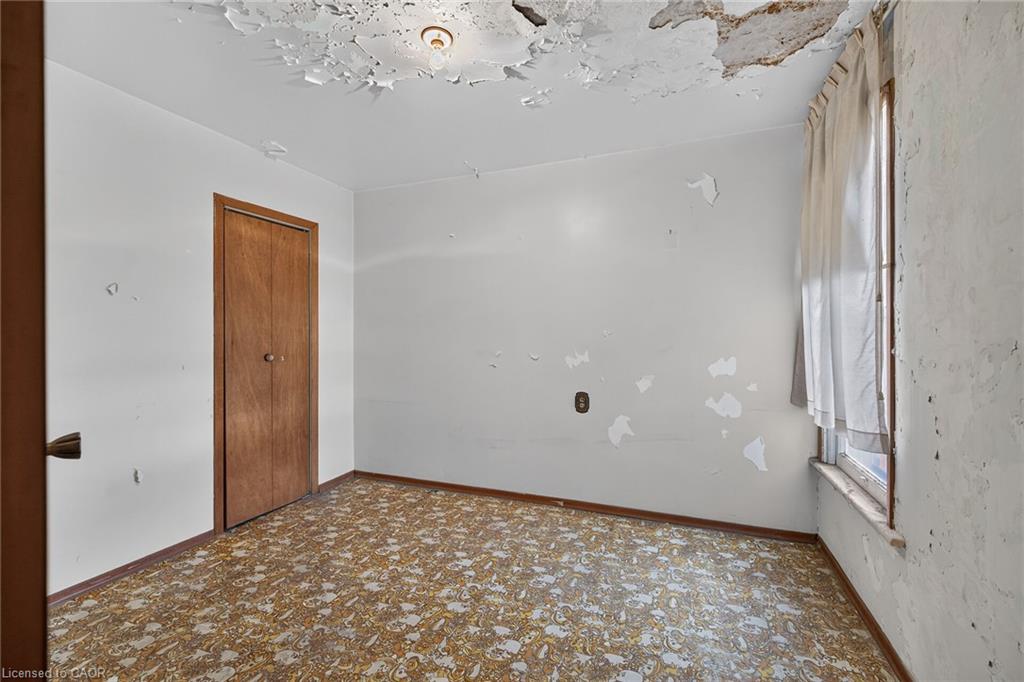 15 Kinrade Avenue Property Photo 19