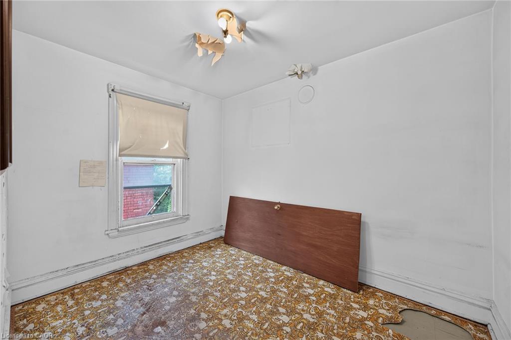 15 Kinrade Avenue Property Photo 20