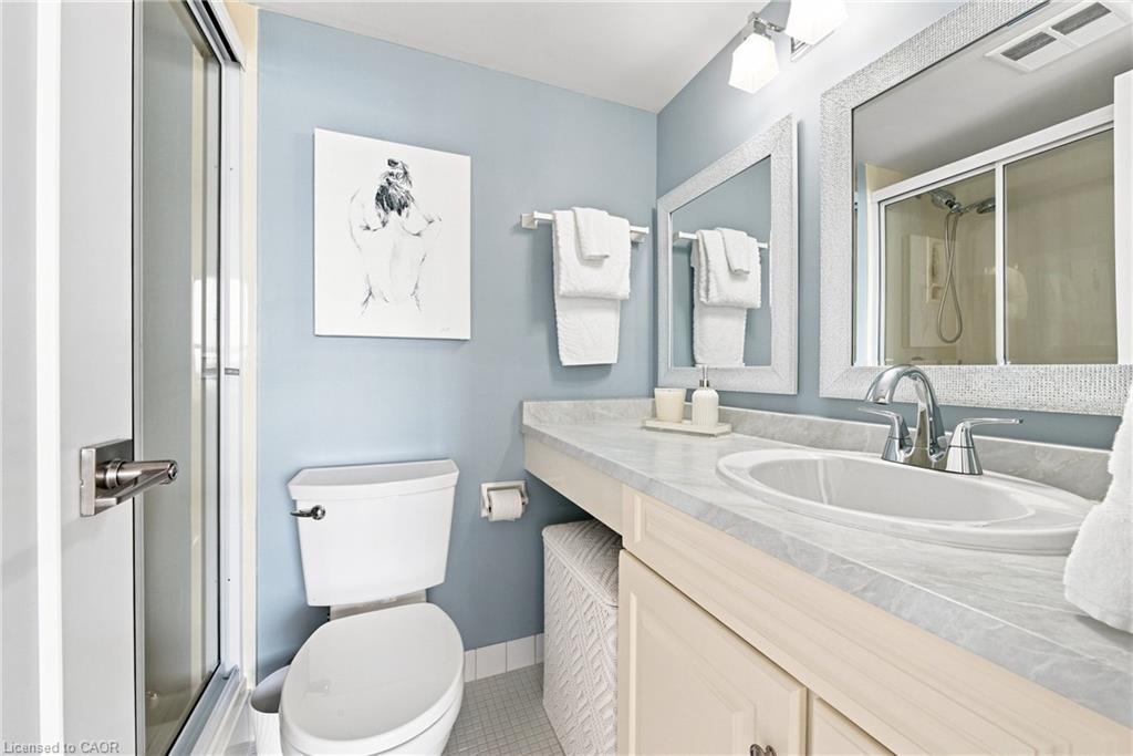 1507-2055 Upper Middle Road Property Photo 17