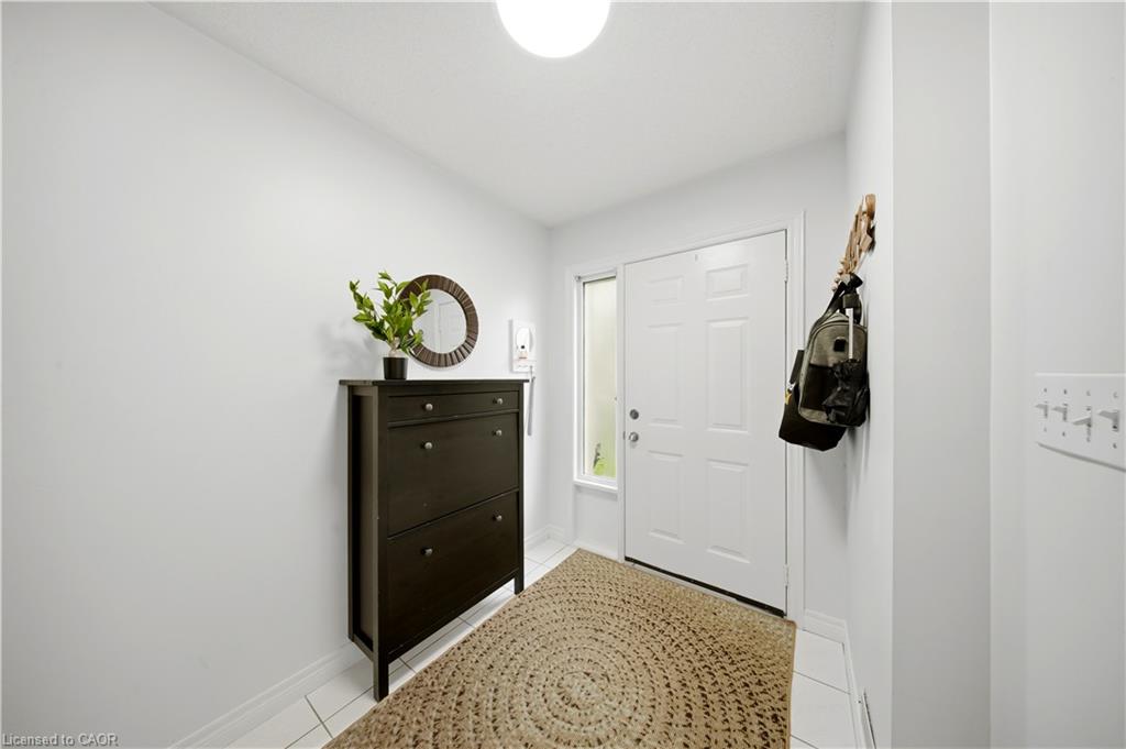 16-384 Limeridge Road E Property Photo 5