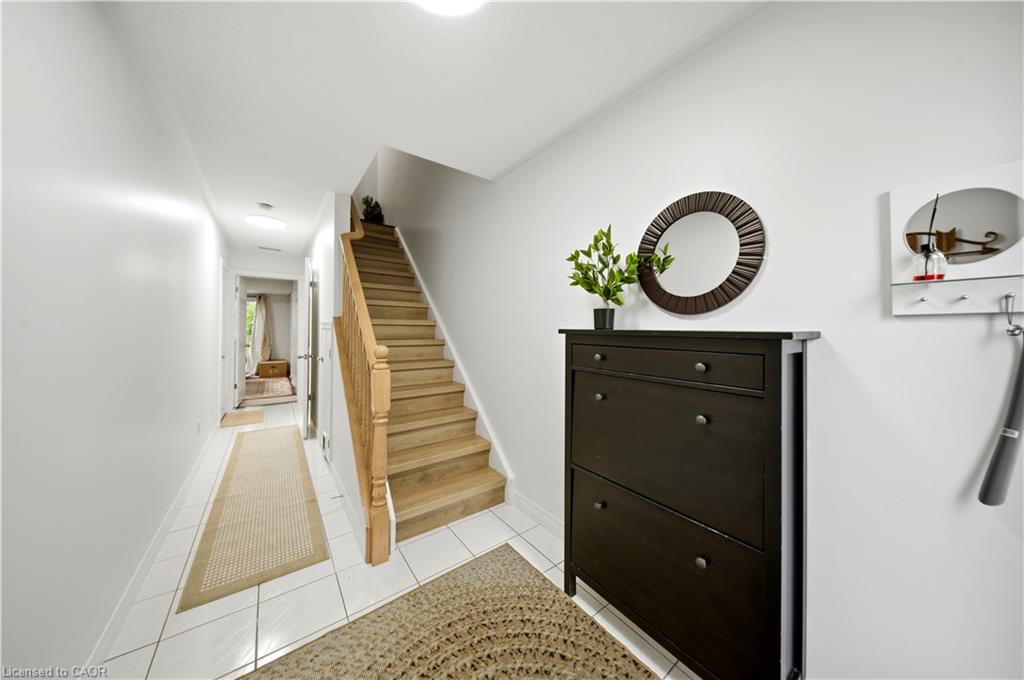 16-384 Limeridge Road E Property Photo 6