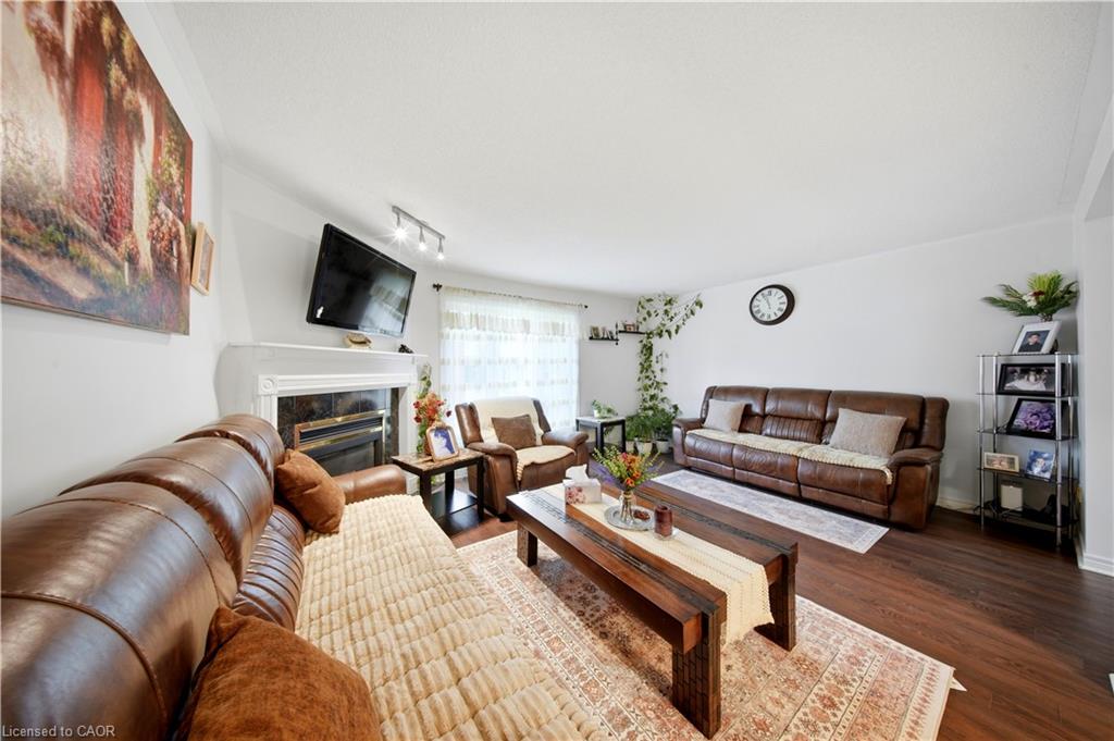 16-384 Limeridge Road E Property Photo 14