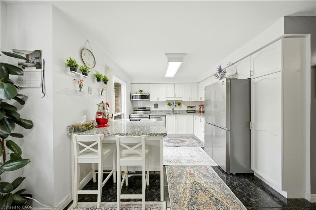 16-384 Limeridge Road E Property Photo 19
