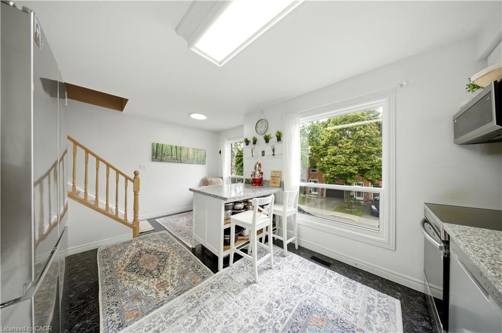 16-384 Limeridge Road E Property Photo 21