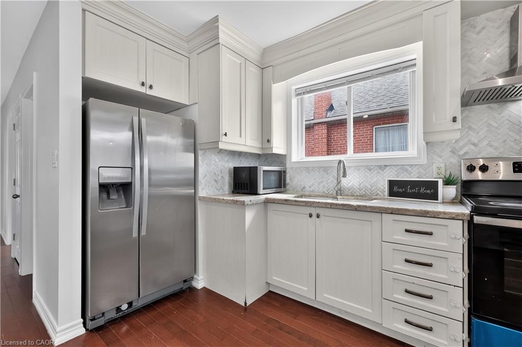 245 Glenholme Avenue Property Photo 9