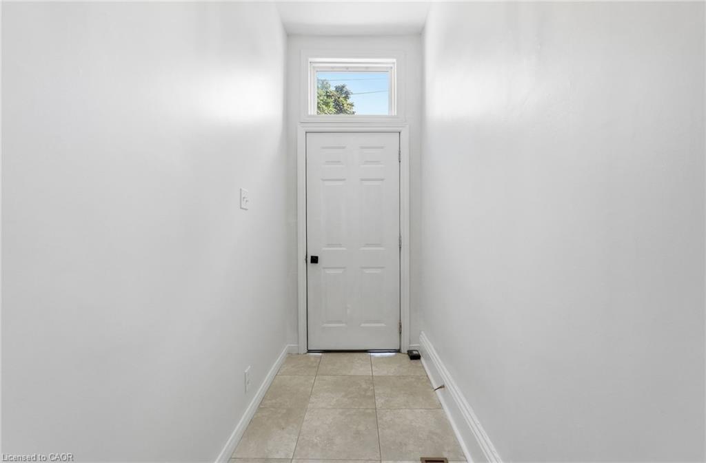 51 Wellington Street N Property Photo 3