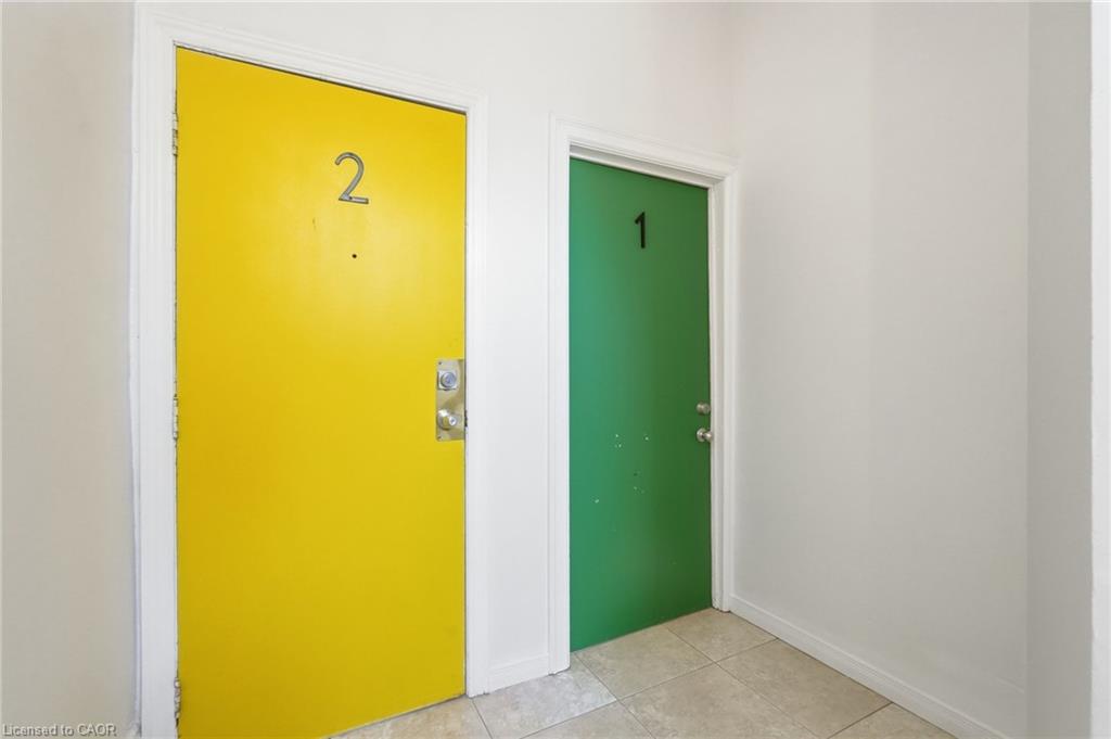51 Wellington Street N Property Photo 5