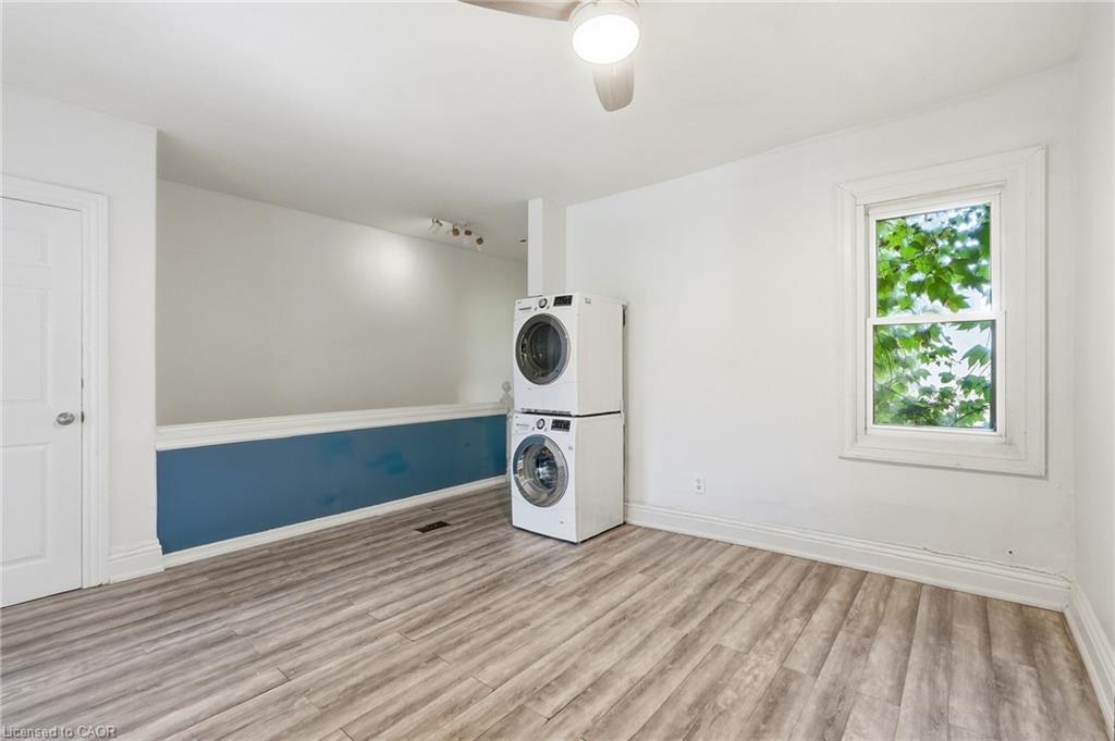 51 Wellington Street N Property Photo 28