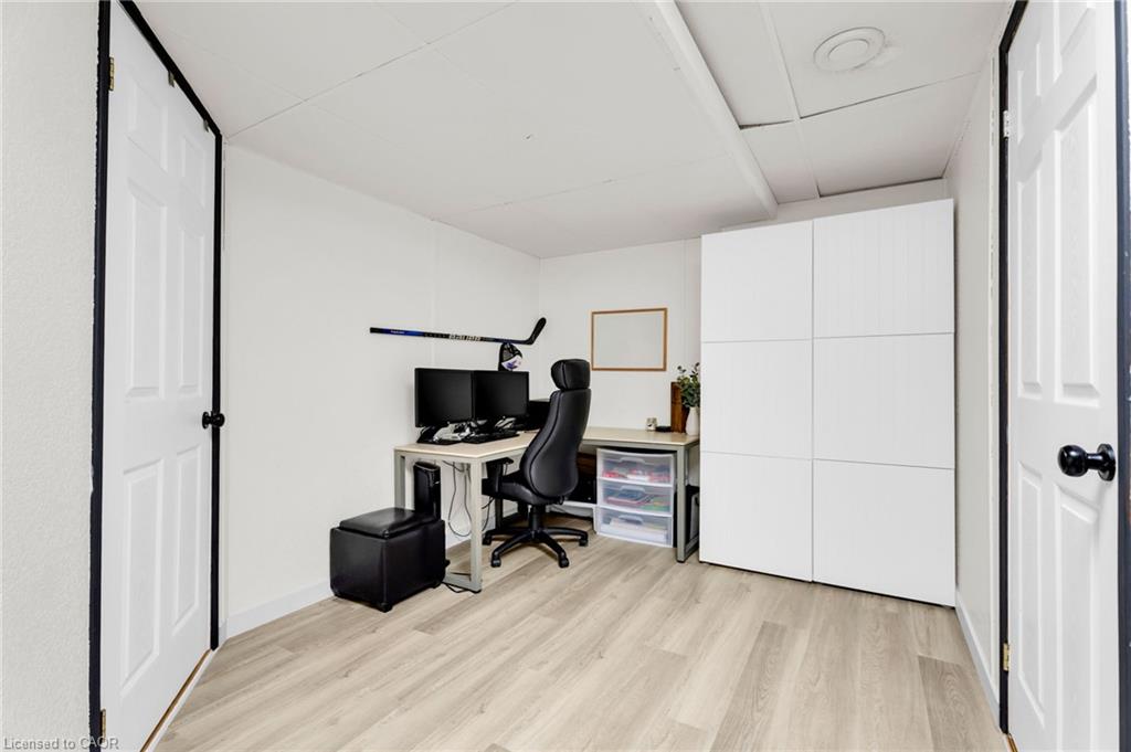 22 Mccullough Crescent Property Photo 26