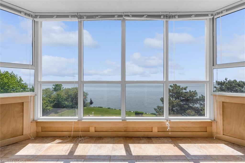 510-5280 Lakeshore Road Property Photo 9