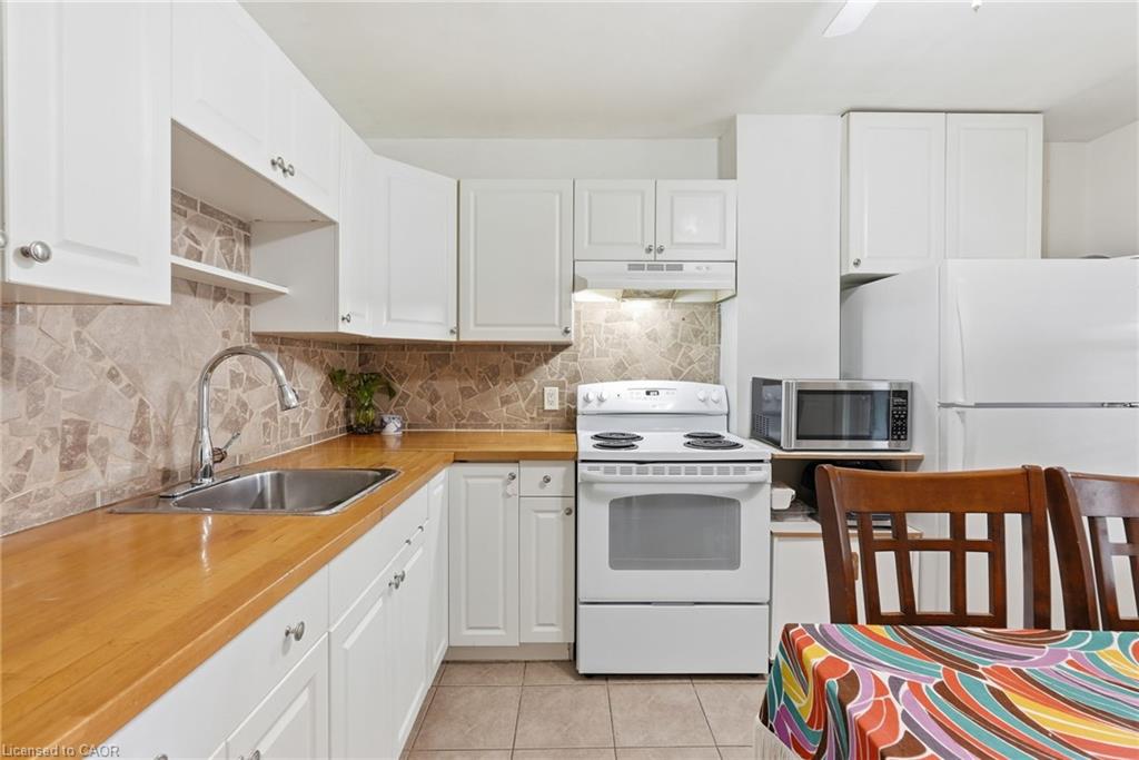 127 Park Row N Property Photo 9