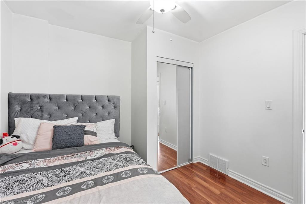 127 Park Row N Property Photo 11