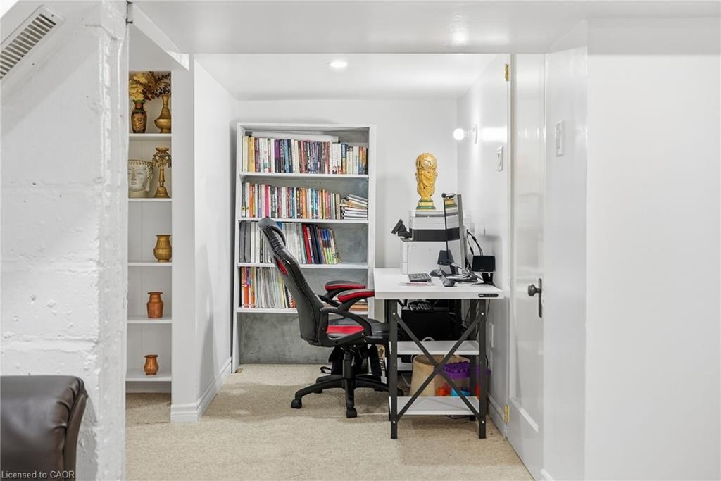 127 Park Row N Property Photo 19