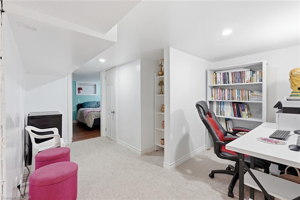 127 Park Row N Property Photo 20