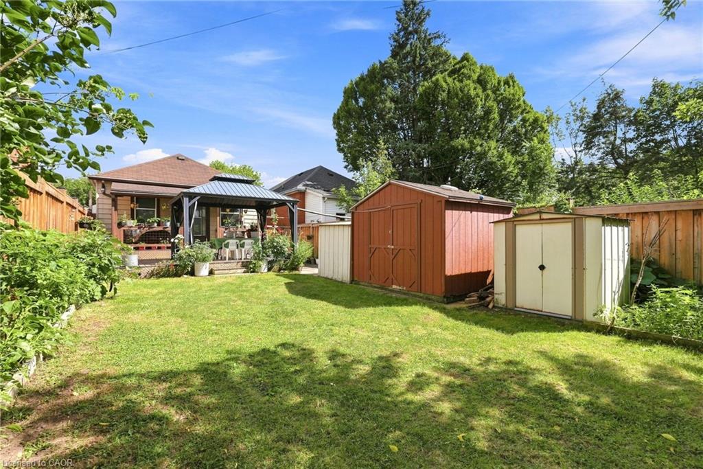 127 Park Row N Property Photo 29