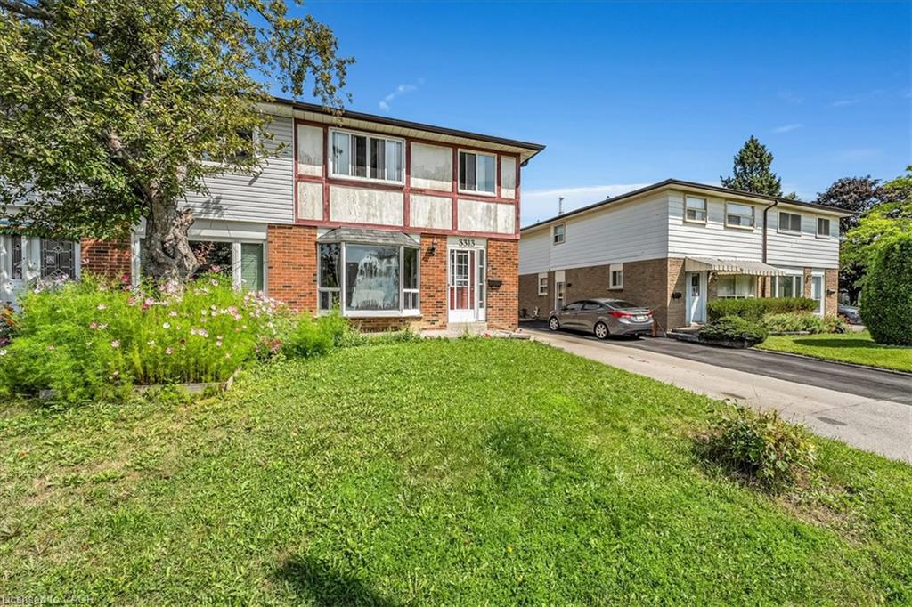 3313 Acala Crescent Property Photo 2