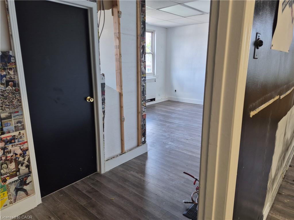 17-289 Queenston Road Property Photo 8