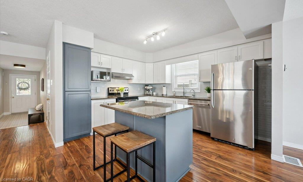 12 Frankfurt Street Property Photo 11