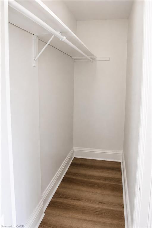 4-56 Wentworth Street N Property Photo 9