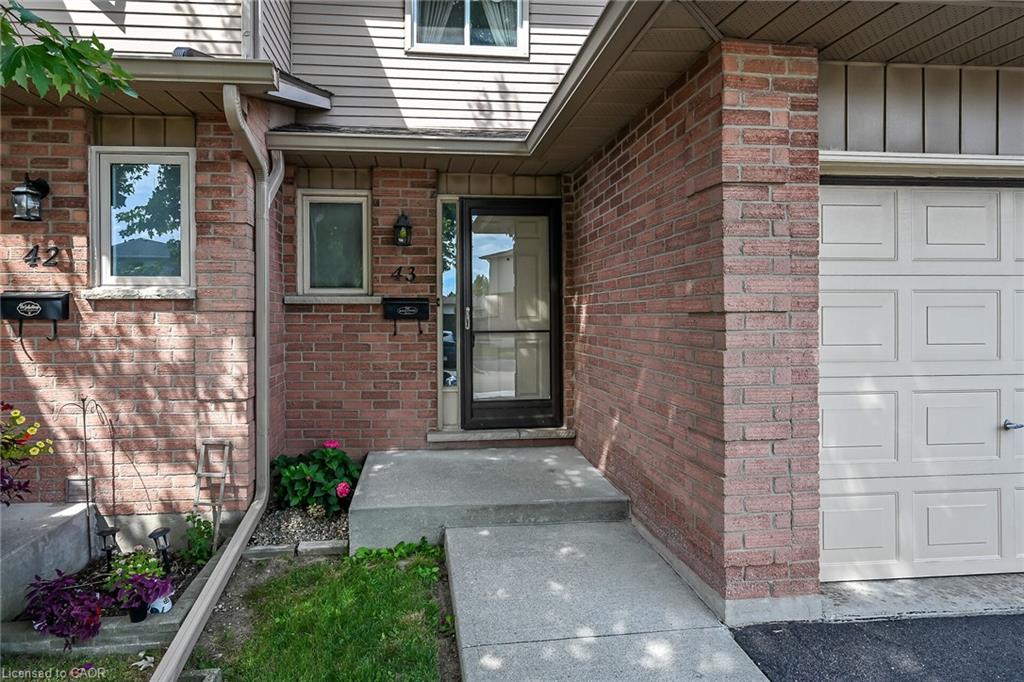 43-1675 Upper Gage Avenue Property Photo 4