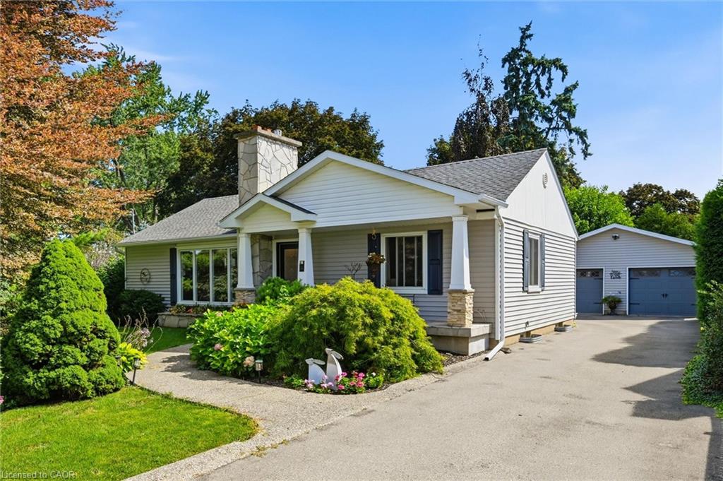 6 Kerman Avenue Property Photo 1