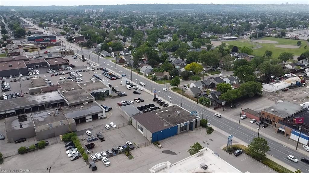 380 Parkdale Avenue N Property Photo 17