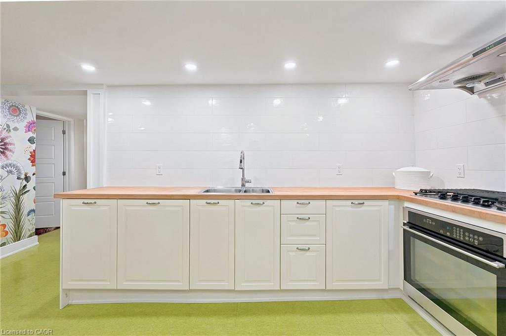 361 Dundas Street E Property Photo 14
