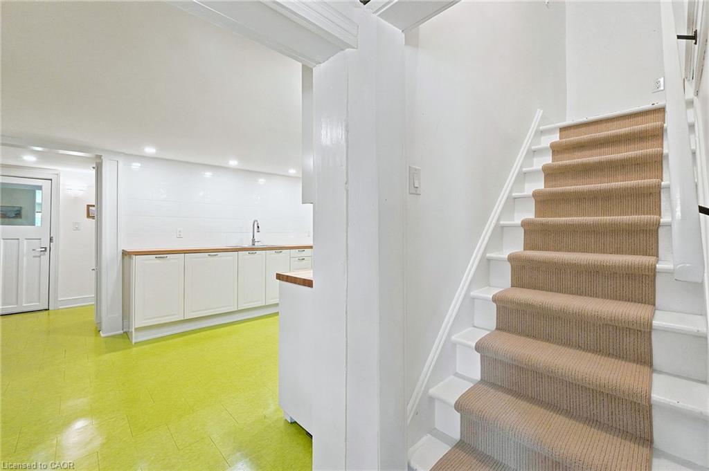 361 Dundas Street E Property Photo 29