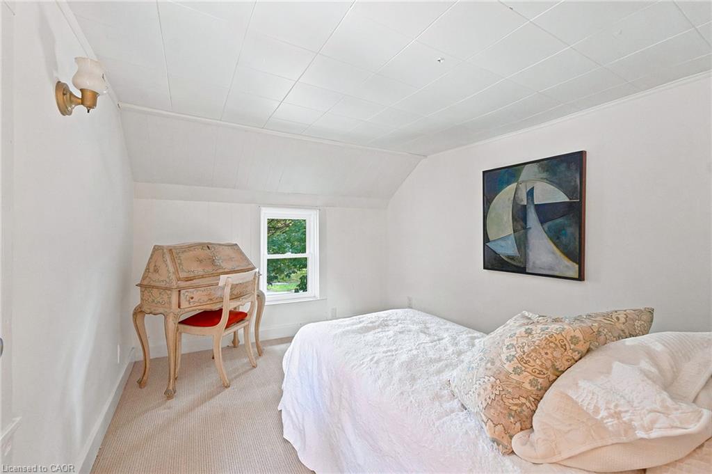 361 Dundas Street E Property Photo 35