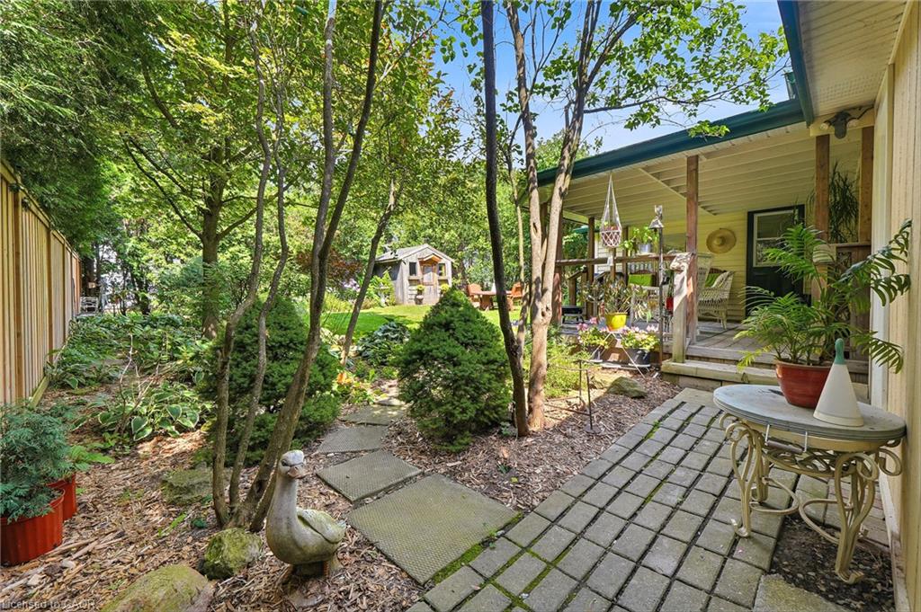 361 Dundas Street E Property Photo 37