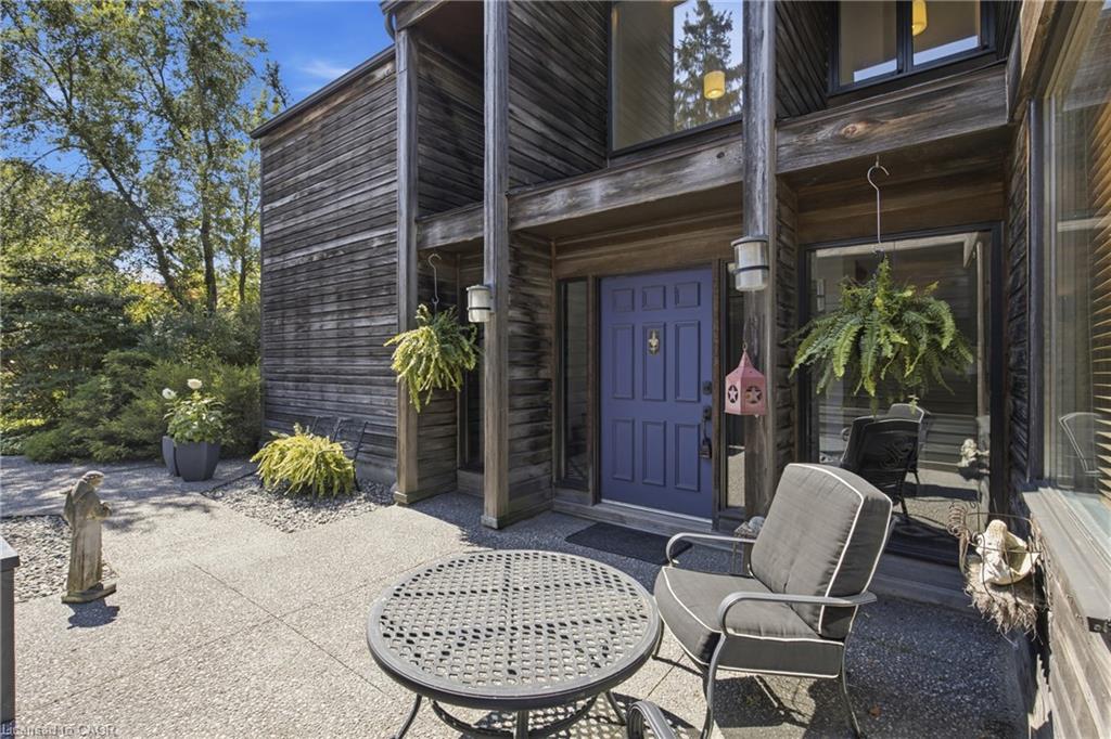 10 Vergorda Circle Property Photo 4