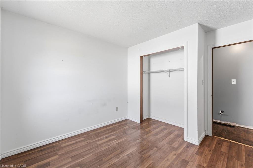 50 Erie Street N Property Photo 20