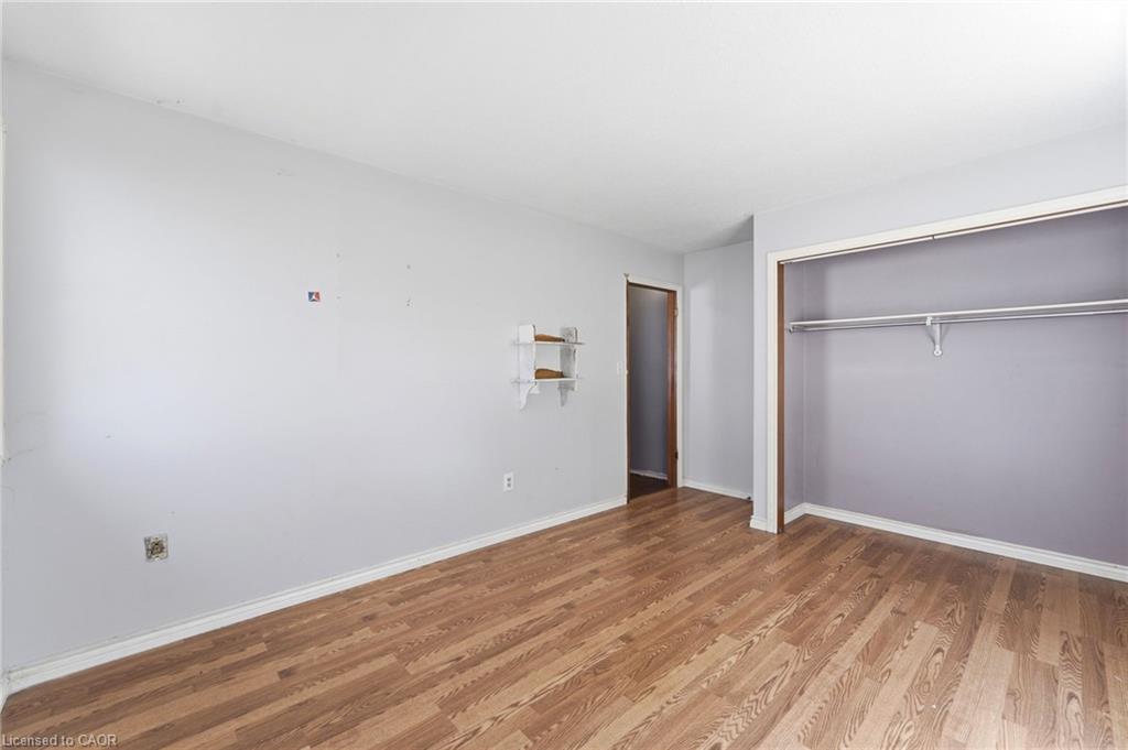 50 Erie Street N Property Photo 24